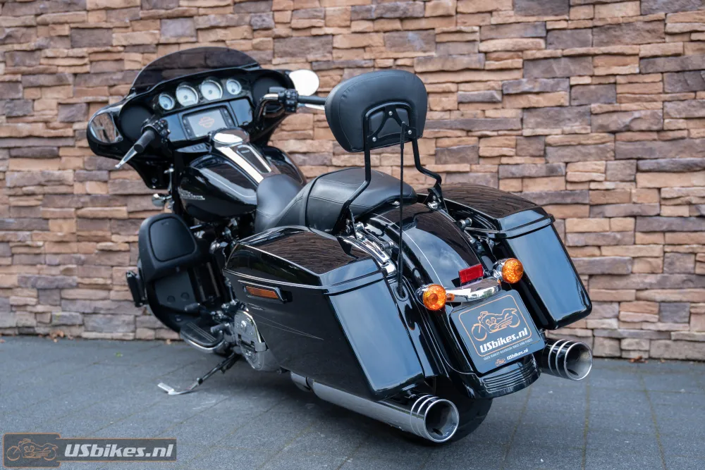 2016 Harley-Davidson FLHXS Street Glide Special 103 Jekill & Hyde