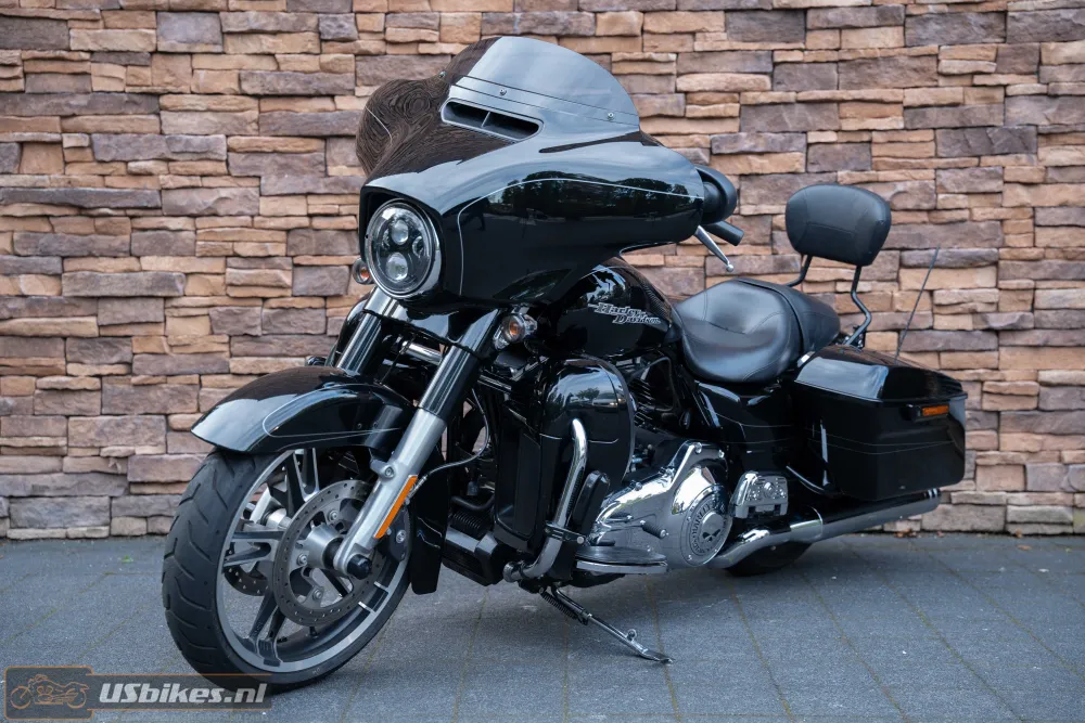 2016 Harley-Davidson FLHXS Street Glide Special 103 Jekill & Hyde
