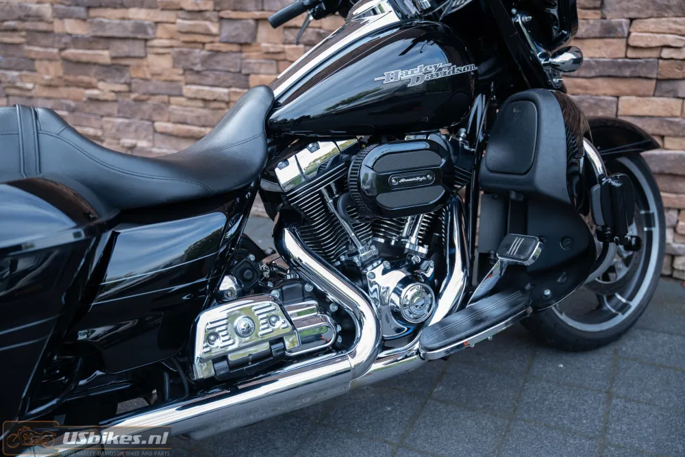 2016 Harley-Davidson FLHXS Street Glide Special 103 Jekill & Hyde