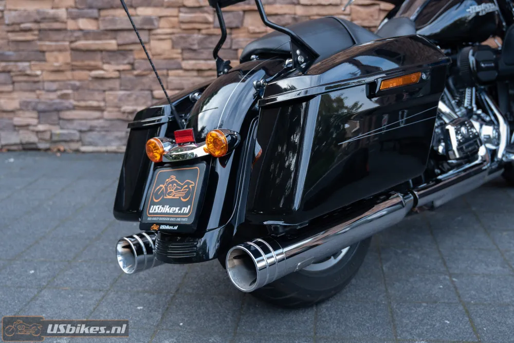 2016 Harley-Davidson FLHXS Street Glide Special 103 Jekill & Hyde
