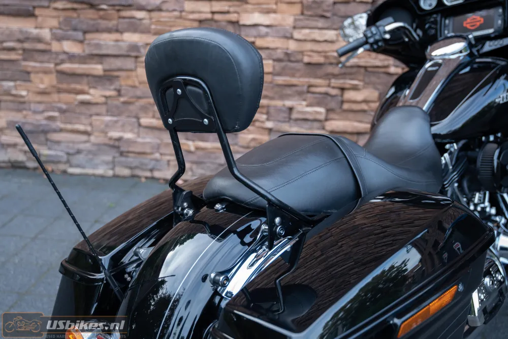 2016 Harley-Davidson FLHXS Street Glide Special 103 Jekill & Hyde