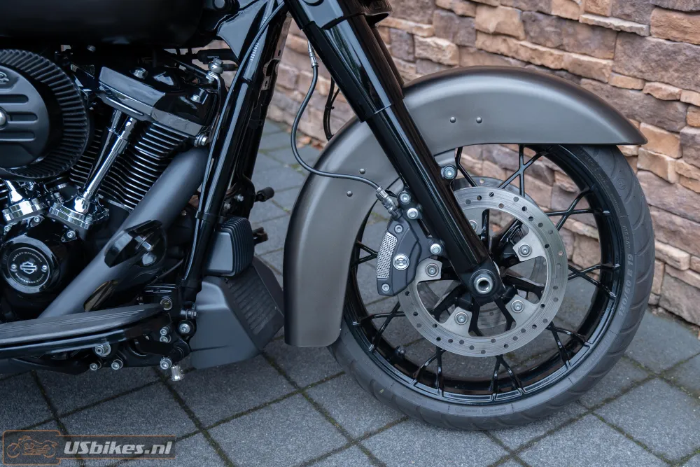 2020 Harley-Davidson FLHXS Street Glide Special 114 M8 black edition