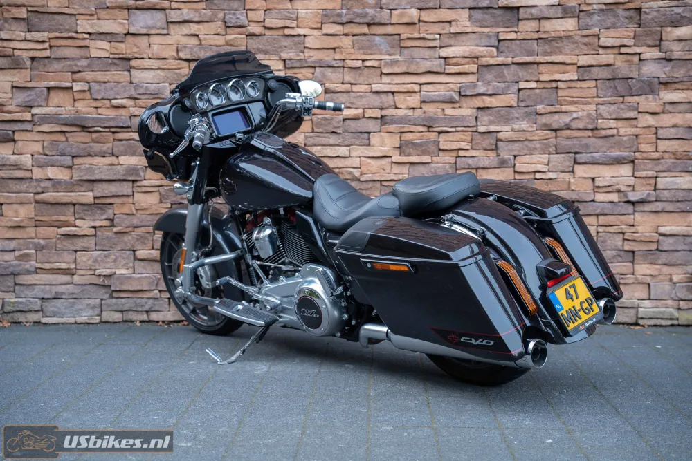 2020 Harley-Davidson FLHXSE Street Glide CVO 117