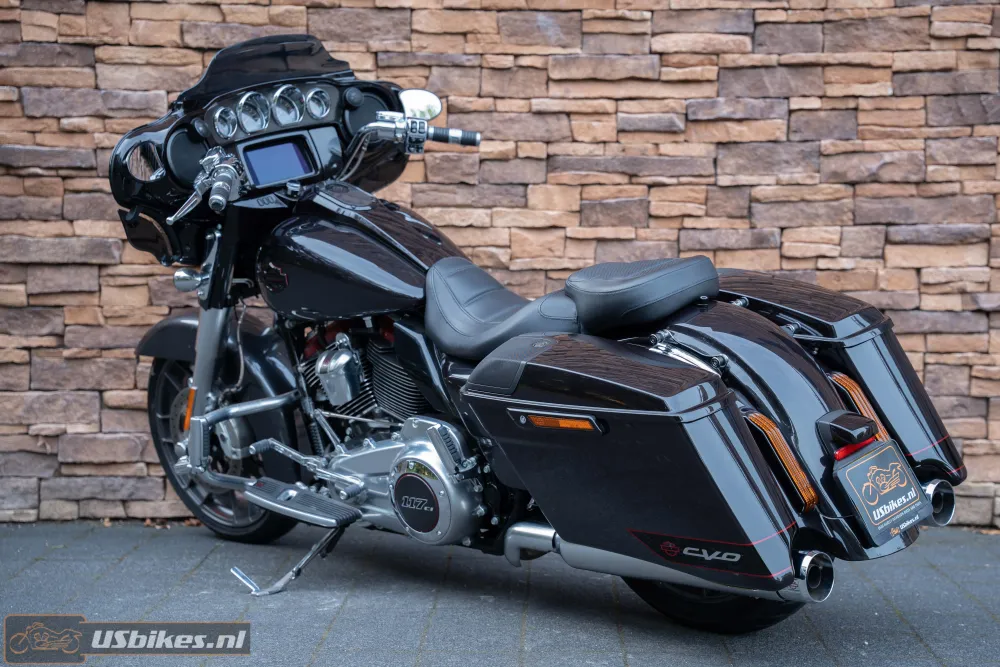 2020 Harley-Davidson FLHXSE Street Glide CVO 117