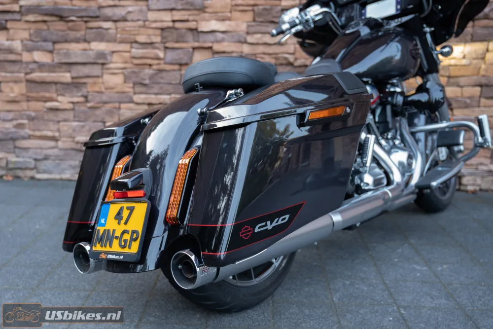 2020 Harley-Davidson FLHXSE Street Glide CVO 117