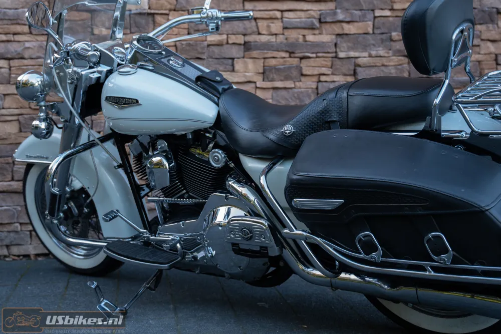 2002 Harley-Davidson FLHRCI Road King Classic Twin Cam
