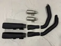 Akrapovic Slip-ons uitlaatdempers black met hitteschilden Sportster (2006-2013) S-HDSPSO1-HB