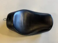 Harley-Davidson Dyna Solo seat (2006-2017)