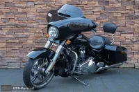 2017 Harley-Davidson FLHXS Street Glide Special 107 M8