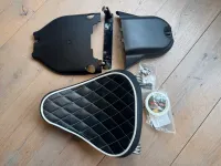 Harley-Davidson Spring Seat Black Diamond Softail (2008-up) 52000276