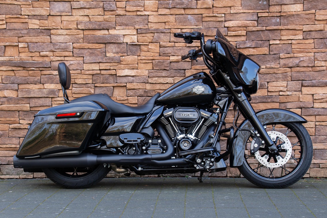 2021 Harley-Davidson FLHXS Street Glide Special 114 M8 black edition *VERKOCHT*