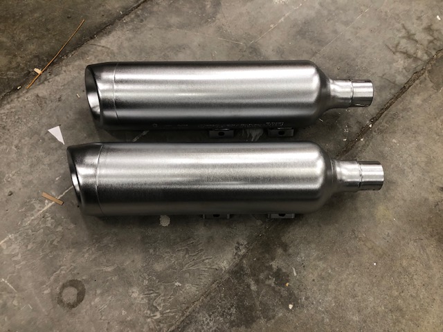 Uitlaatdempers Harley-Davidson Fat Bob Softail FXFB(S) origineel zgan