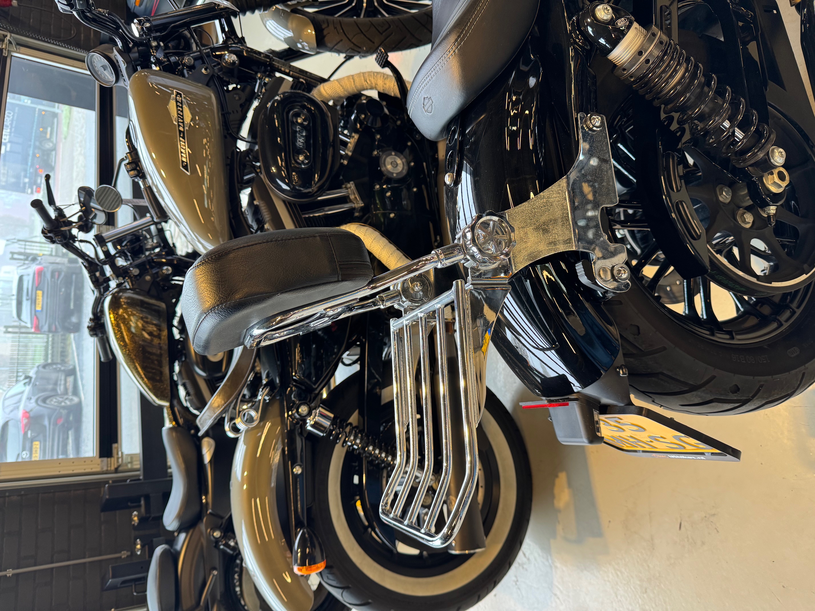 Afneembare en verstelbare sissybar met bagagerek chroom Sportster (2004-2020)