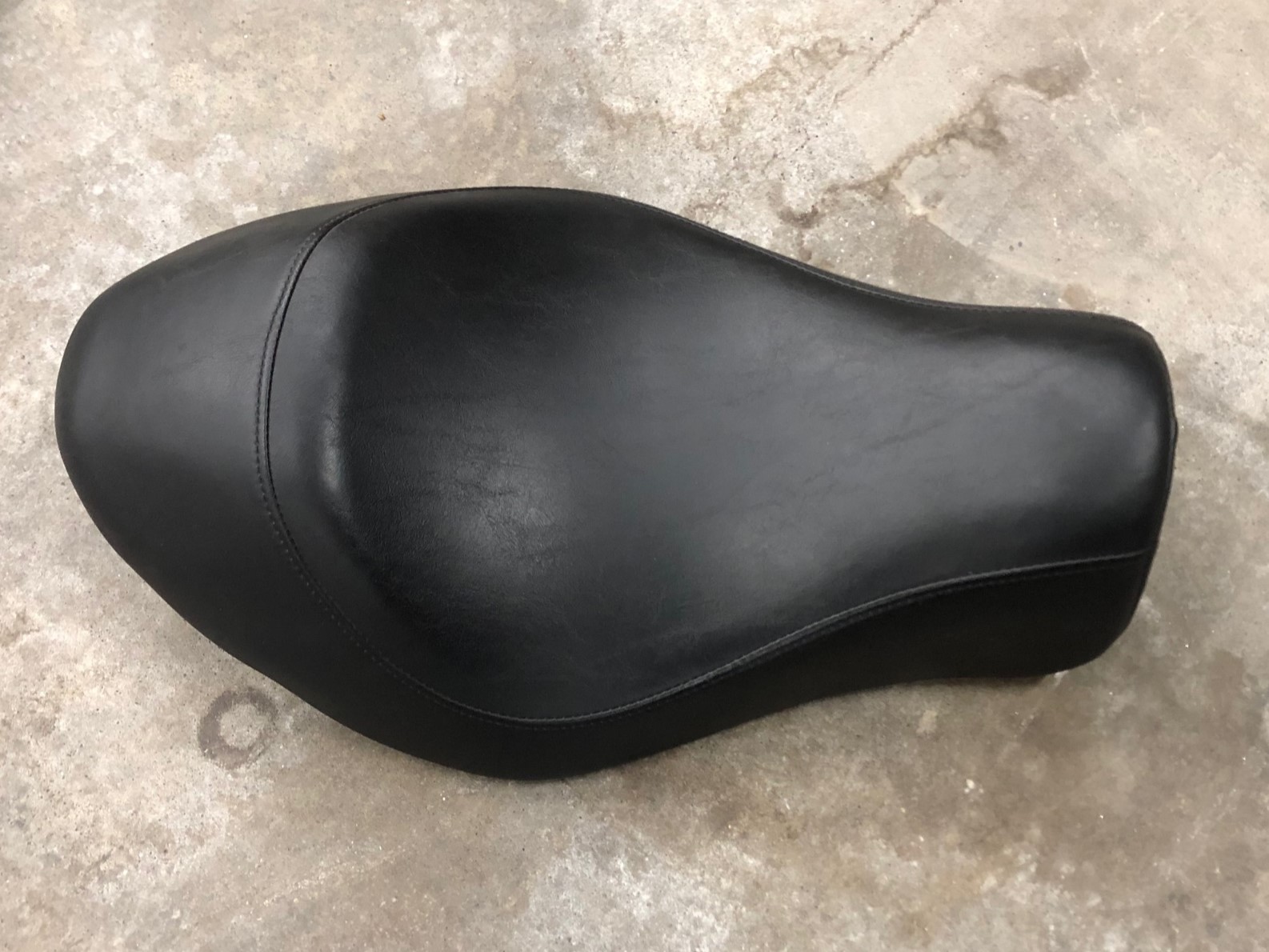 Zadel Harley-Davidson Iron 883 en Nightster 1200 (2009-2013) 51532-07