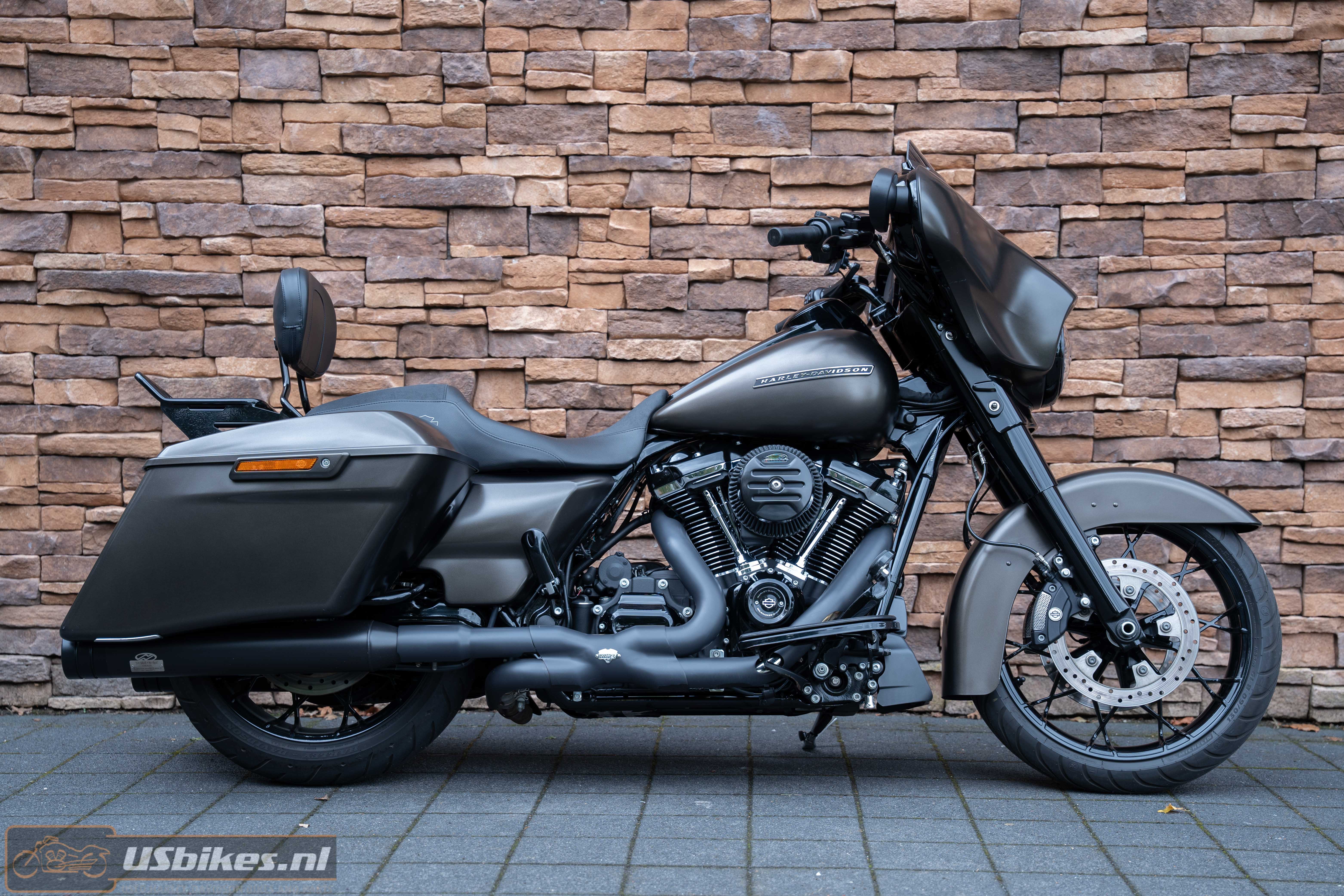 2020 Harley-Davidson FLHXS Street Glide Special 114 M8 black edition
