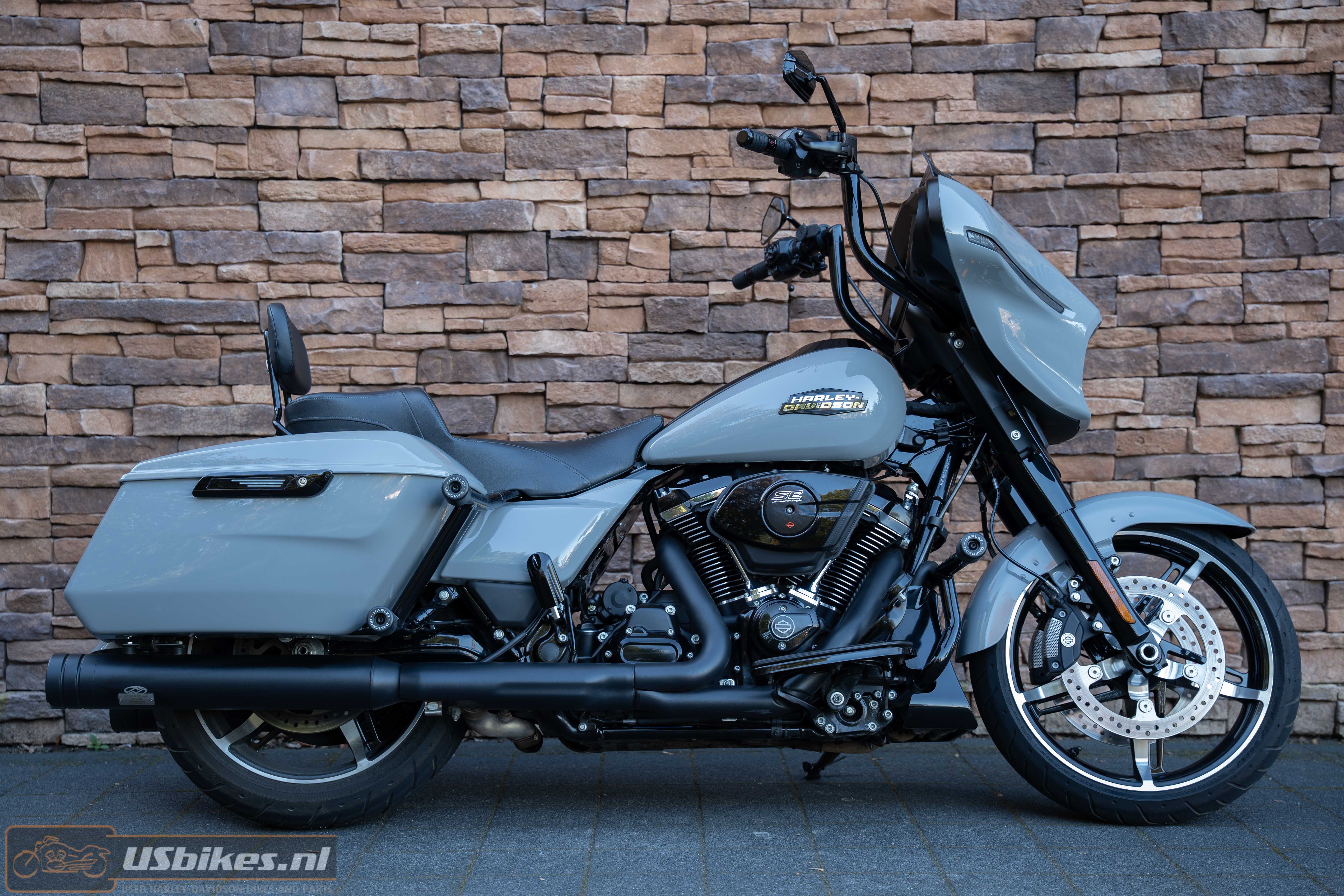 2025 Harley-Davidson FLHX Street Glide 117 M8