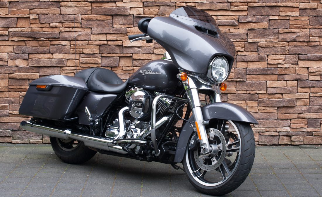 2014 Harley Davidson FLHX Street Glide RV2