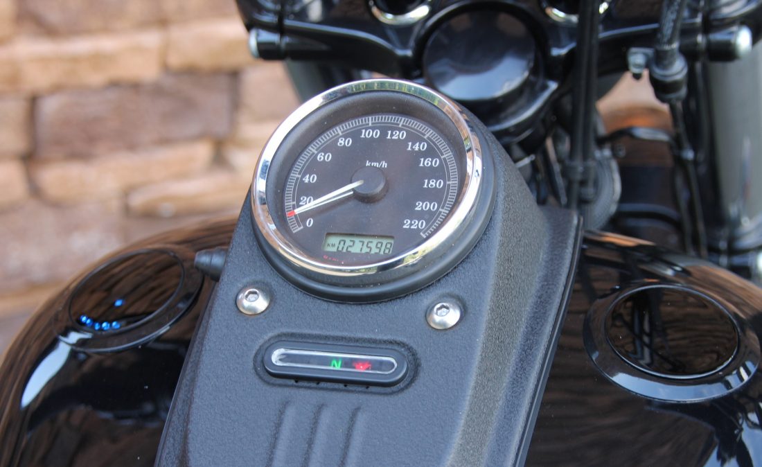 2008-fxdb-harley-davidson-dyna-street-bob-dash