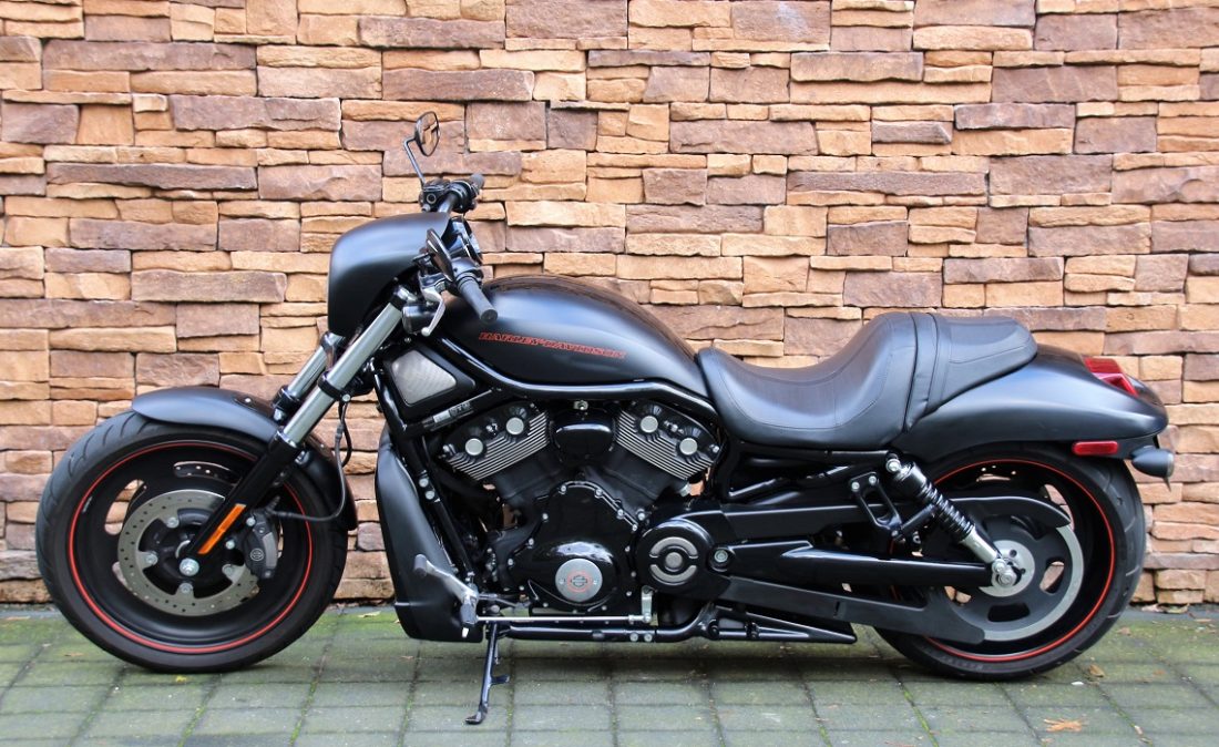 2007 Harley-Davidson VRSCDX Night Rod Special V-rod black denim 1131 cc origineel NL in zeer goed staat bij Harley and Parts Uden