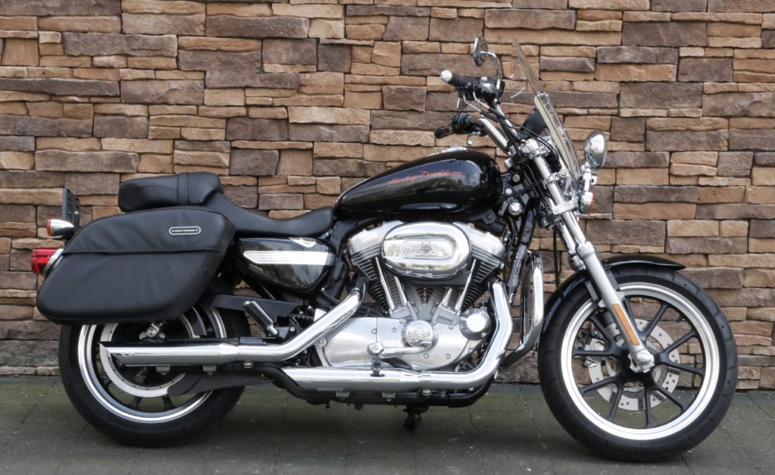 2011 Harley-Davidson XL883L Superlow Sportster R