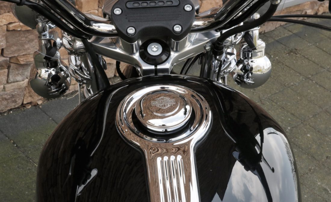 2011 Harley-Davidson XL883L Superlow Sportster TD