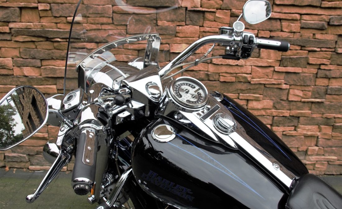 2007 Harley-Davidson FLHRSE Road King CVO D2