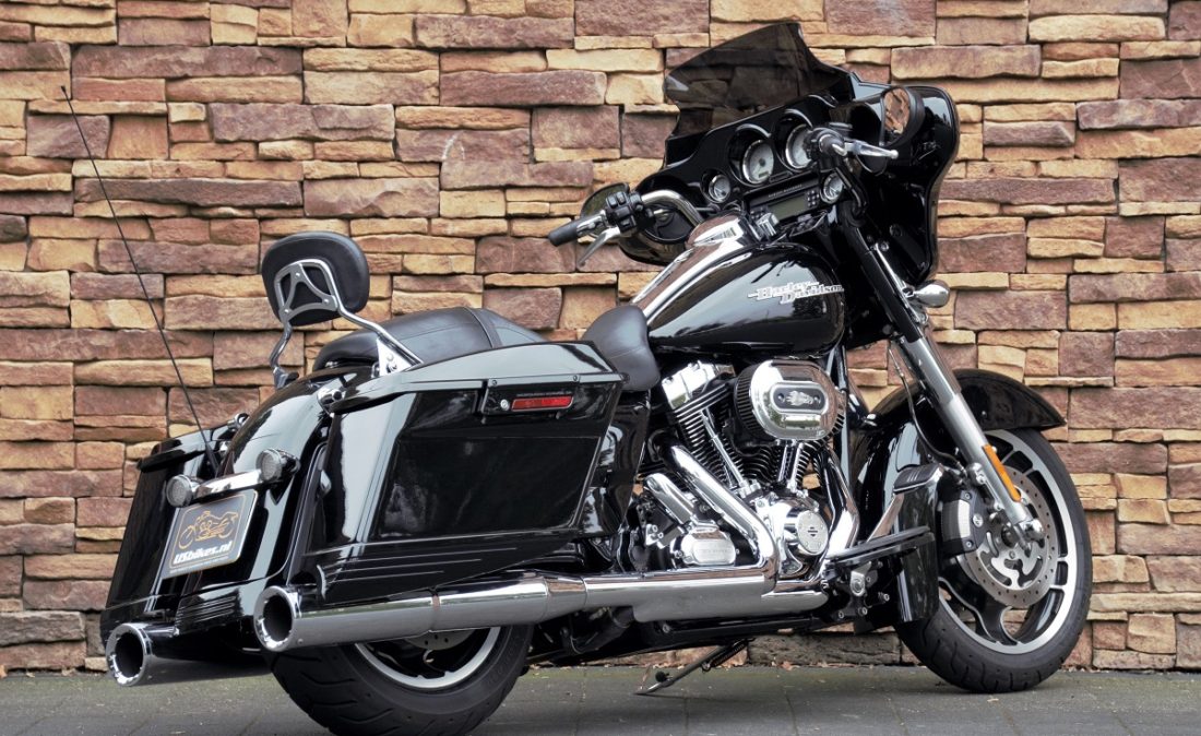 2011 Harley-Davidson FLHX Street Glide Touring RA