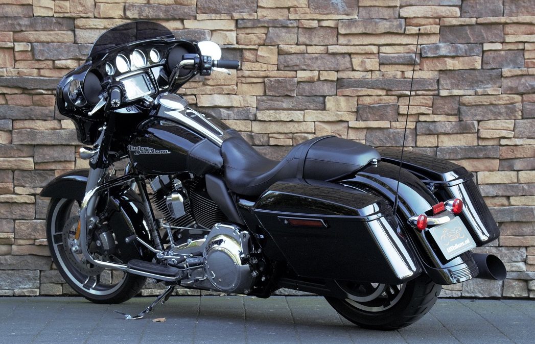 2016 Harley-Davidson FLHXS Street Glide Special LA