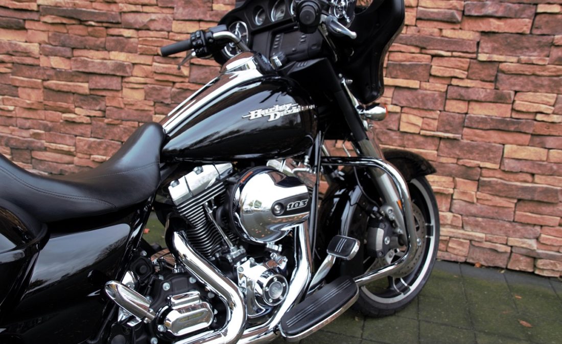 2015 Harley-Davidson FLHX Street Glide Touring Rz