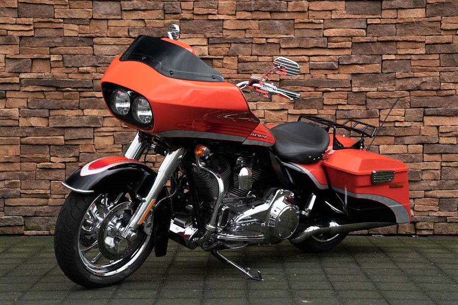 2008 Harley-Davidson FLTRSE Road Glide Screamin Eagle CVO LV