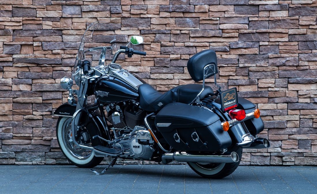 2011 Harley-Davidson FLHRC Road King Classic LA