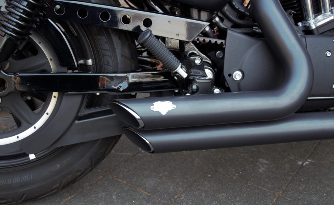 2016 Harley-Davidson XL883N Iron Sportster VH