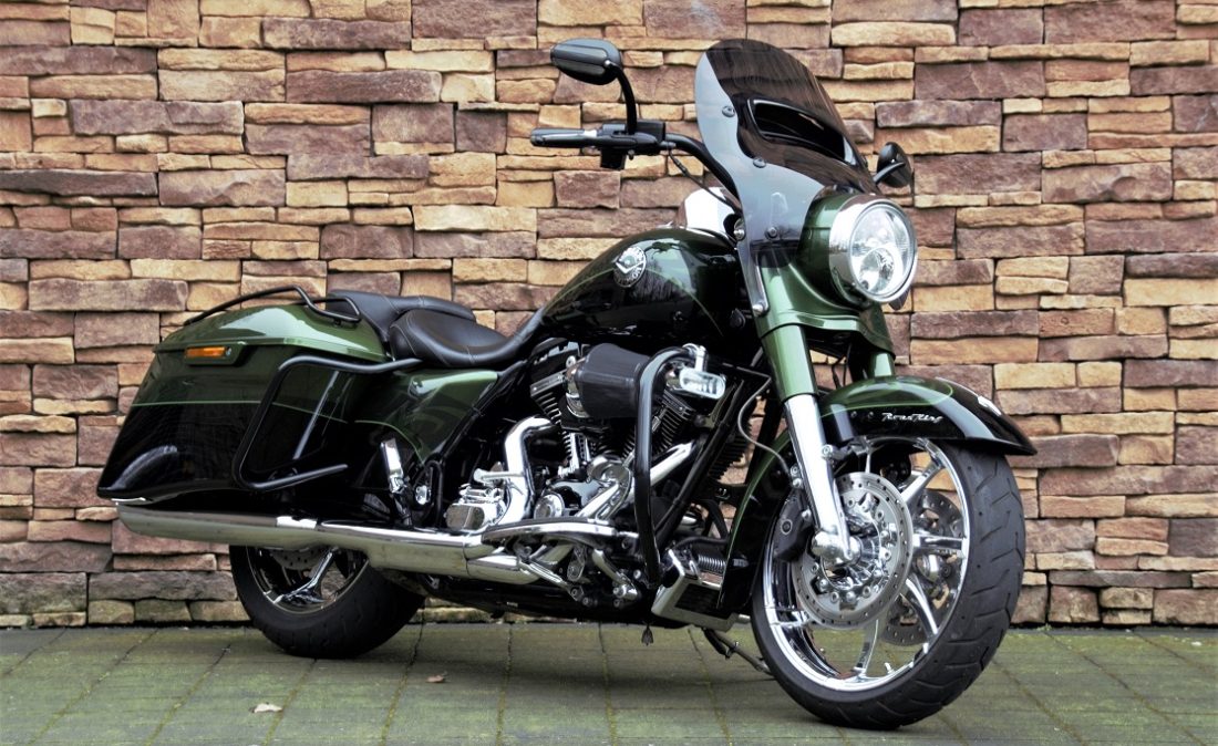 2014 Harley-Davidson FLHRSE Road King CVO 110 Screamin Eagle RV