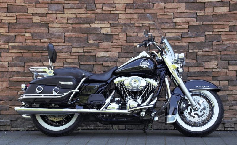 2008 Harley-Davidson FLHRC Road King Classic Touring