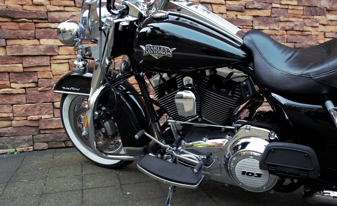 2013 Harley-Davidson FLHRC Road King Classic 103 Lz