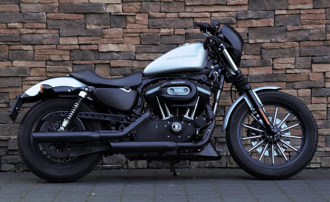 2010 Harley-Davidson XL883N Iron Sportster R