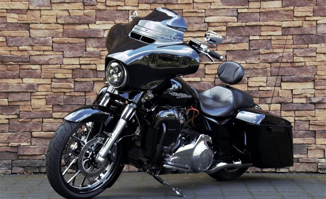 2016 Harley-Davidson FLHX Street Glide LV