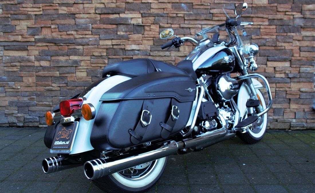 2013 Harley-Davidson FLHRC Road King Classic Rushmore 103 E
