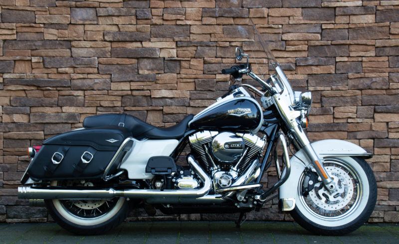 MY 2014 Harley-Davidson FLHRC Road King Classic 103 Touring ABS