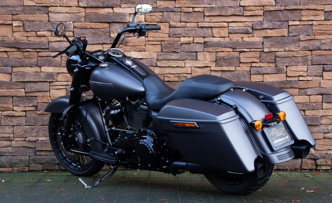 2017 Harley-Davidson FLHRXS Road King Special 107 LA