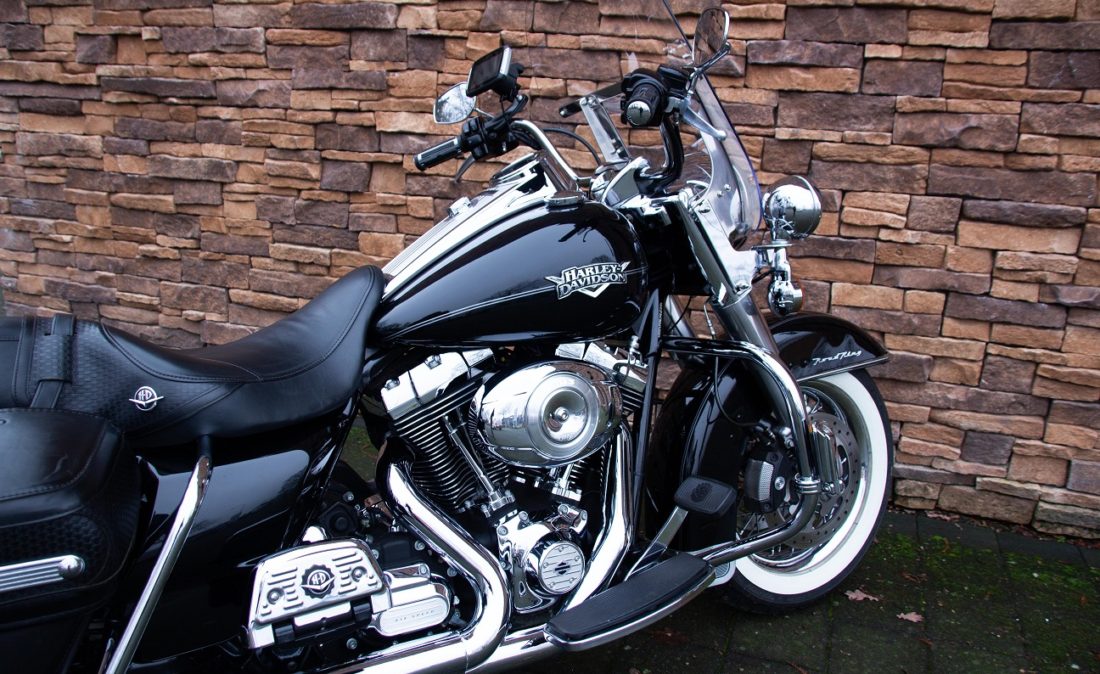 2011 Harley-Davidson FLHRC Road King Classic RTZ