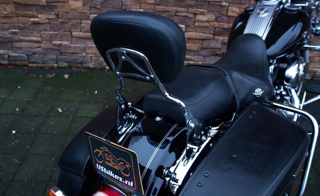 2011 Harley-Davidson FLHRC Road King Classic SB