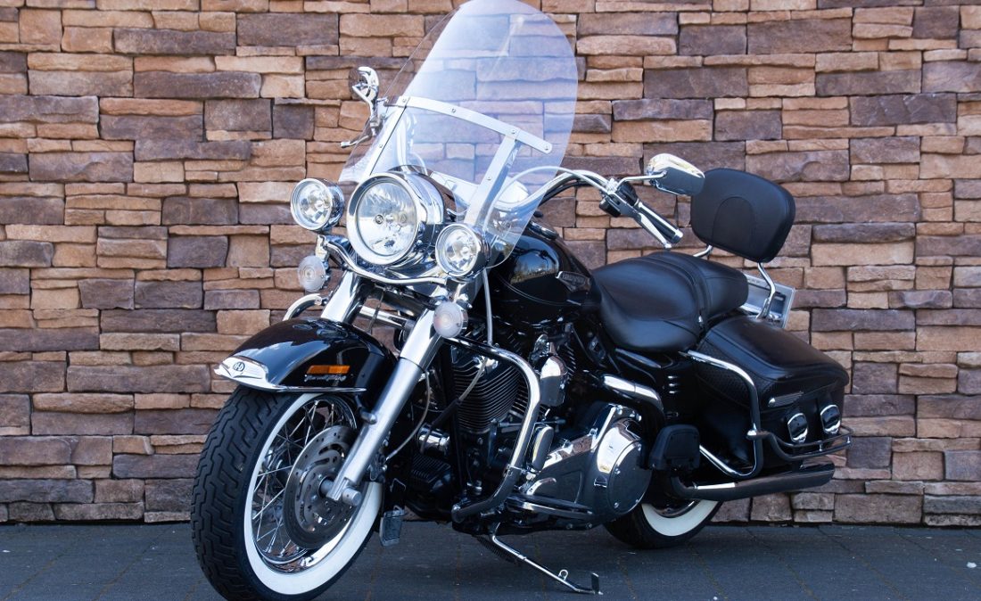 2007 Harley-Davidson FLHRC Road King Classic LV