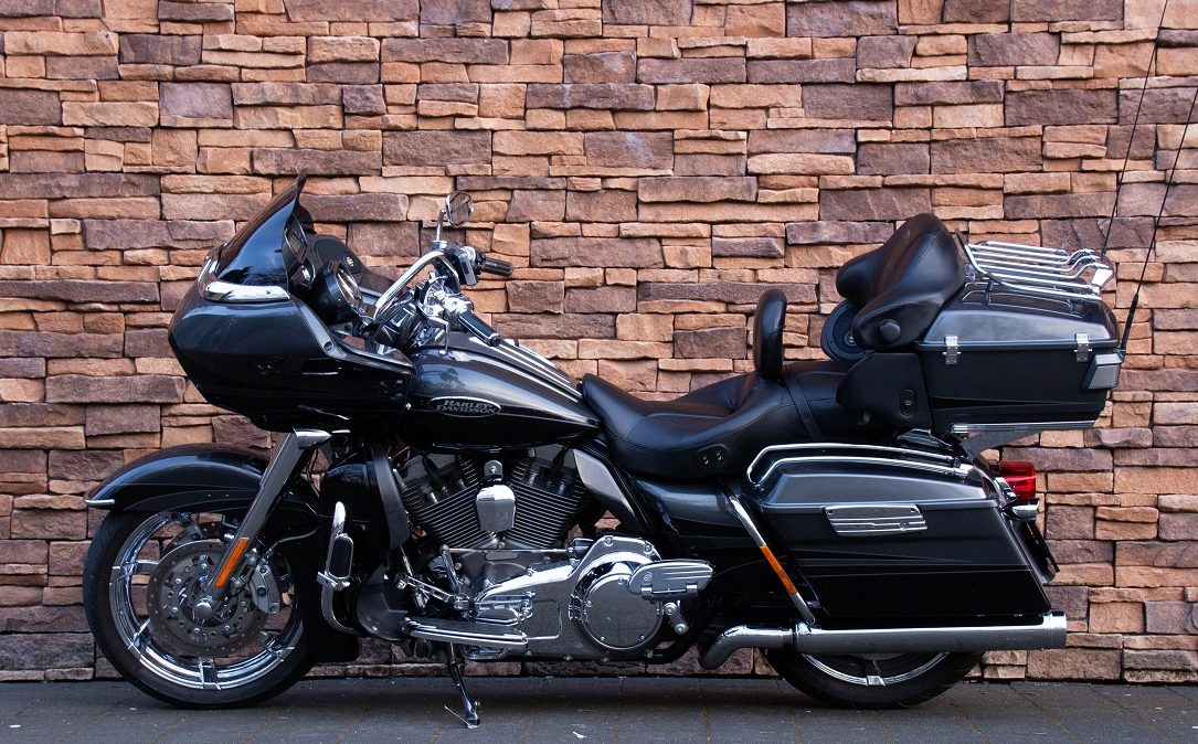 2011 Harley-Davidson FLTRUSE Road Glide Ultra CVO 110 L