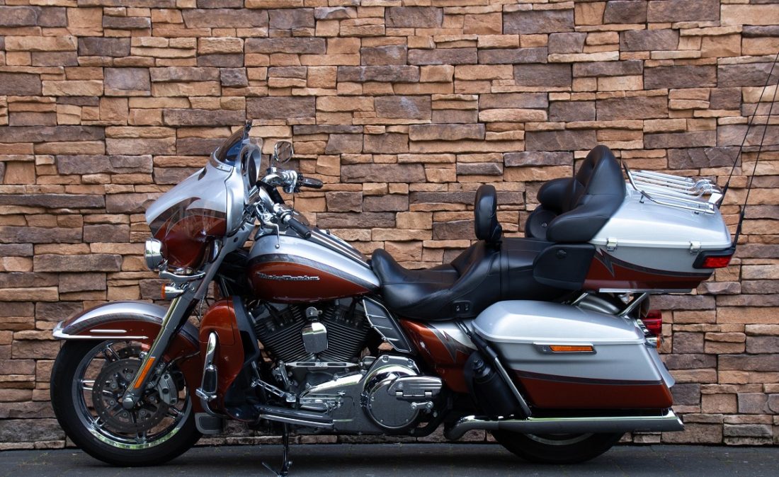 2014 Harley-Davidson FLHTKSE CVO Ultra Limited 110 L