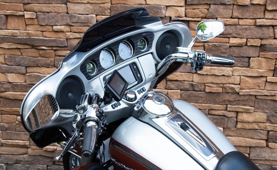 2014 Harley-Davidson FLHTKSE CVO Ultra Limited 110 LD