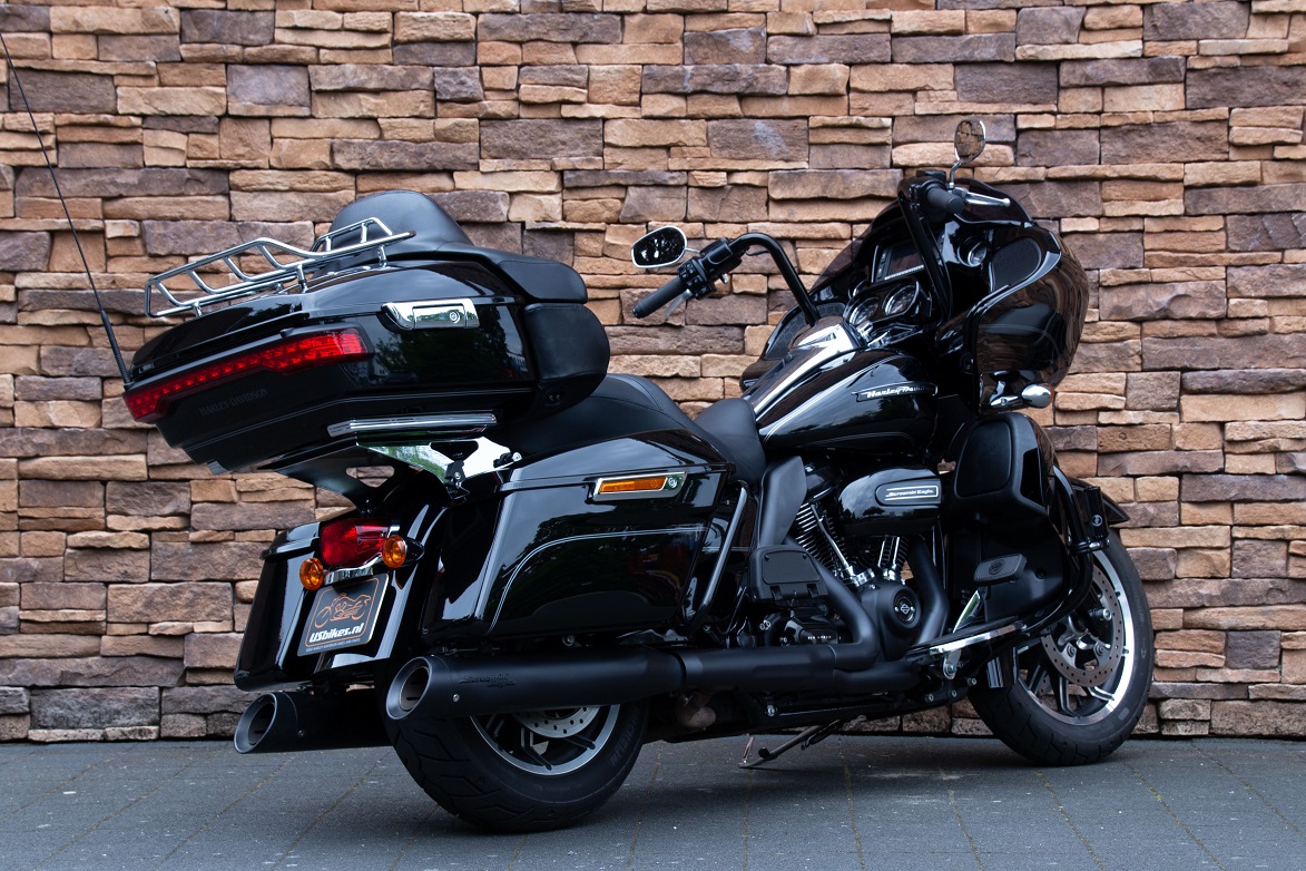 2017 Harley-Davidson FLTRU Road Glide Ultra 107 M8 RA - USbikes