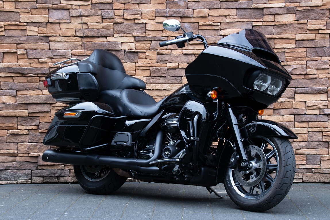 2017 Harley-Davidson FLTRU Road Glide Ultra 107 M8 RV - USbikes
