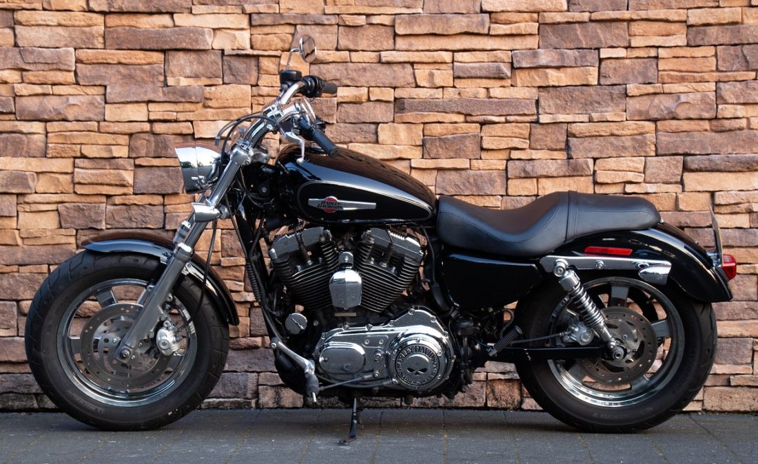 2011 Harley-Davidson XL1200C Sportster 1200 Custom L