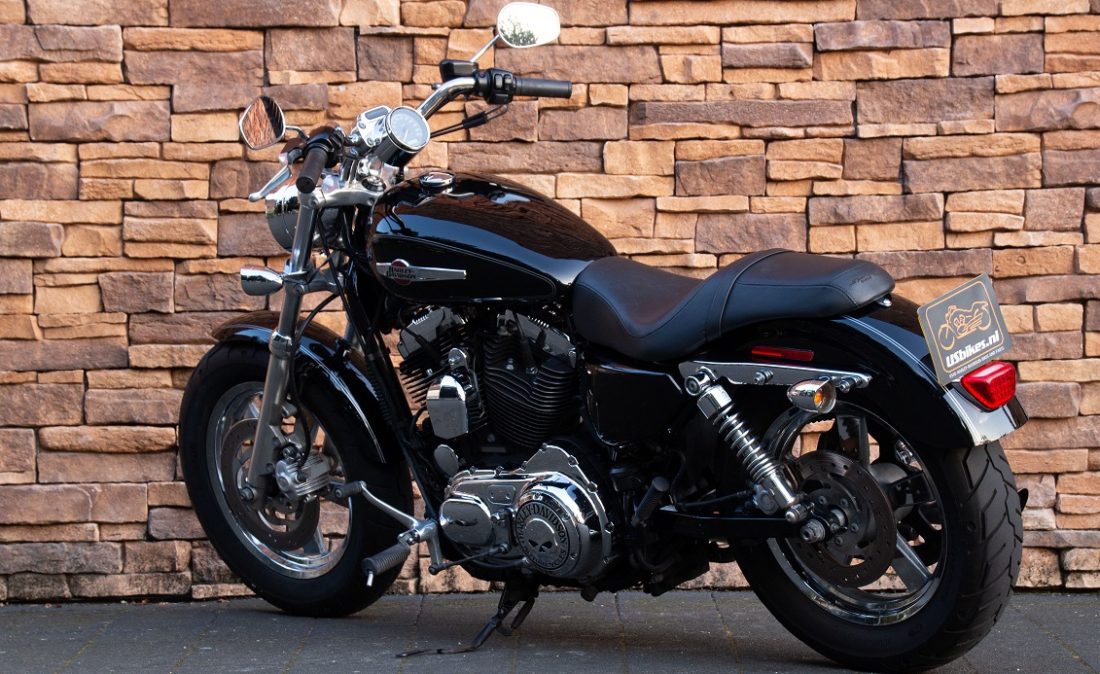 2011 Harley-Davidson XL1200C Sportster 1200 Custom LA